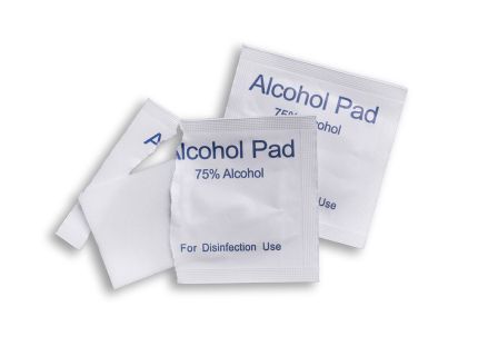 Klebereste entfernen mit Alkohol